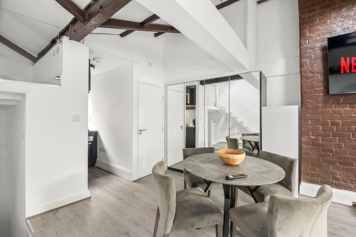 Sg, Duplex Knightsbridge By Harrods Apartment *