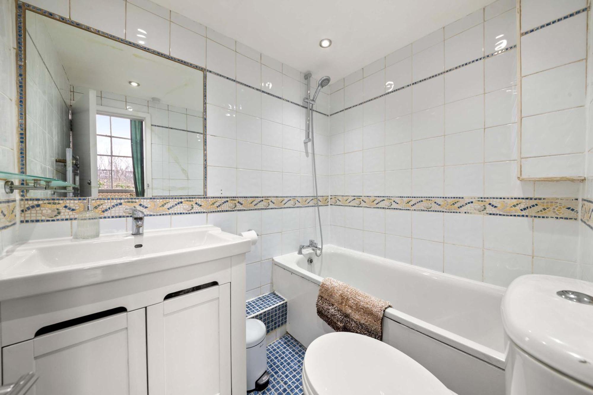 Sg, Elegant In Paddington * London