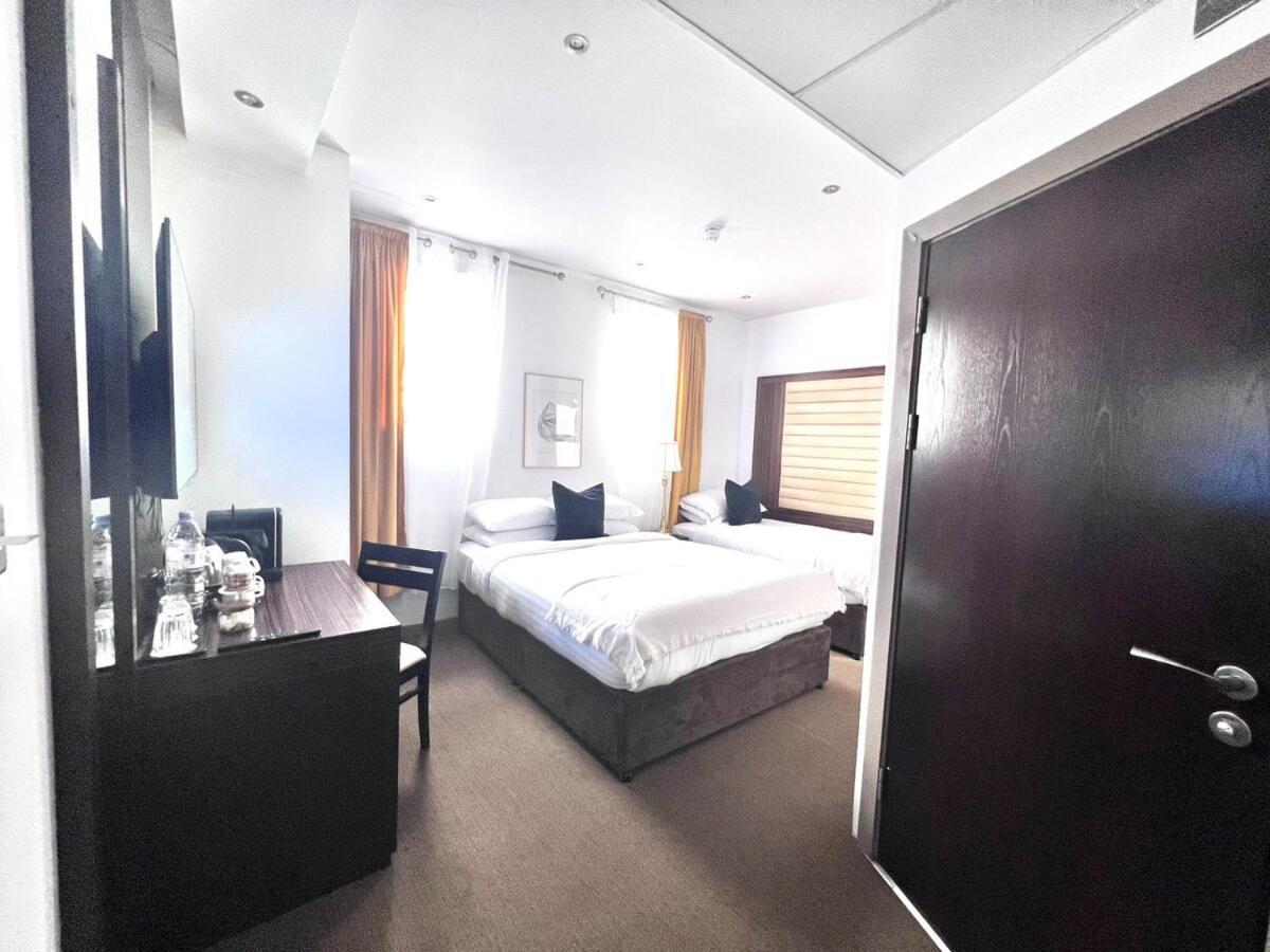 En-suite Family * London