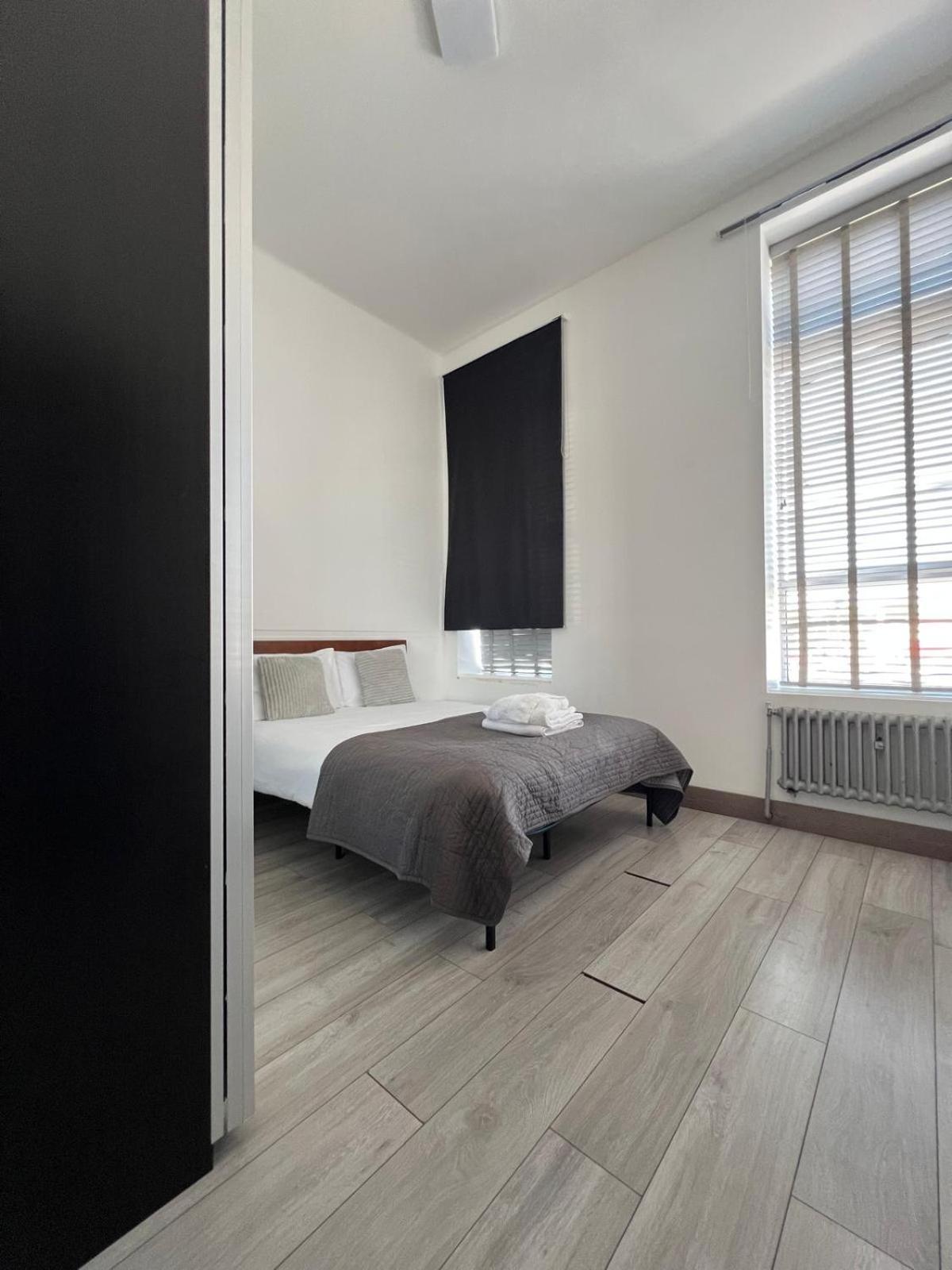 Modern 2bed Warehouse Conversion For 6 People - Apartment