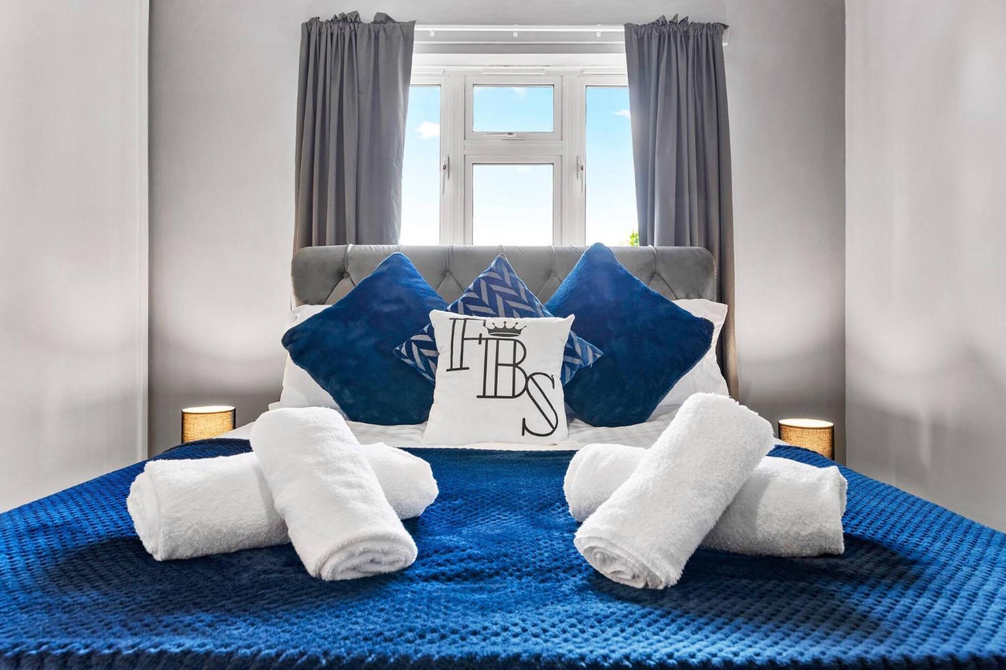Trinity - 4 * London