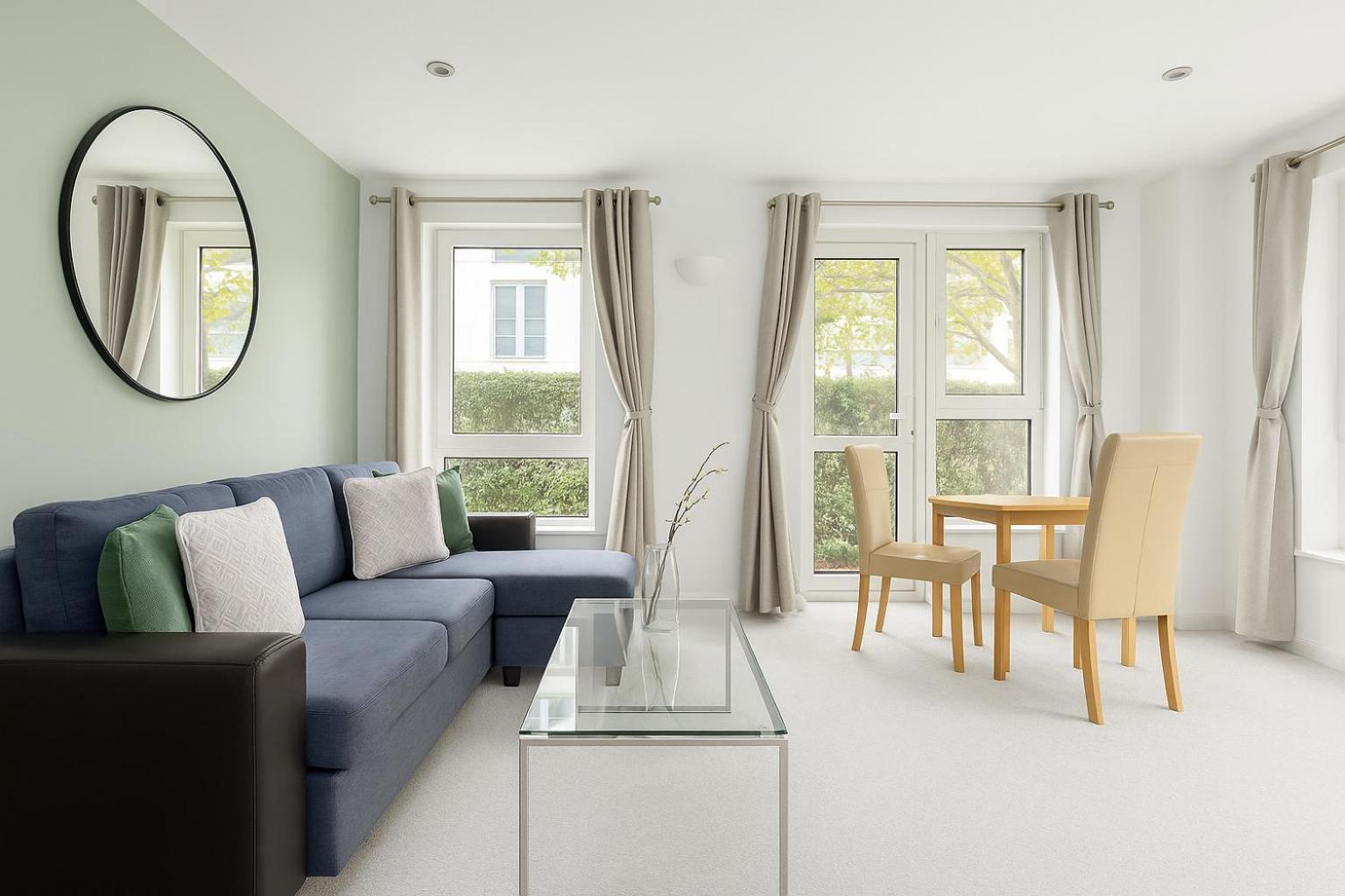 Chelsea Harbour - Peaceful Thames Views * London