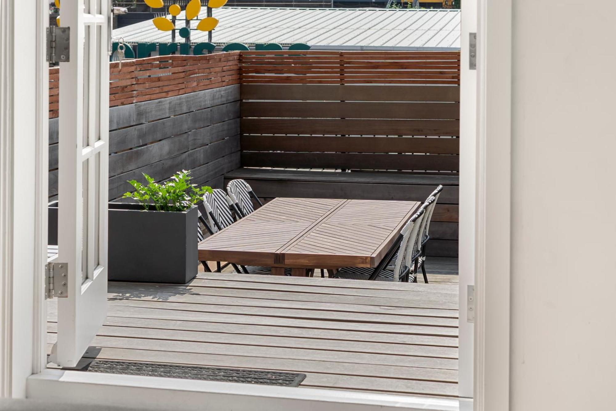 Spacious 1 Bed Maisonette In Camden By Amber Stays, Perfect For Long Term Stays, Sleeps 4! Apartment