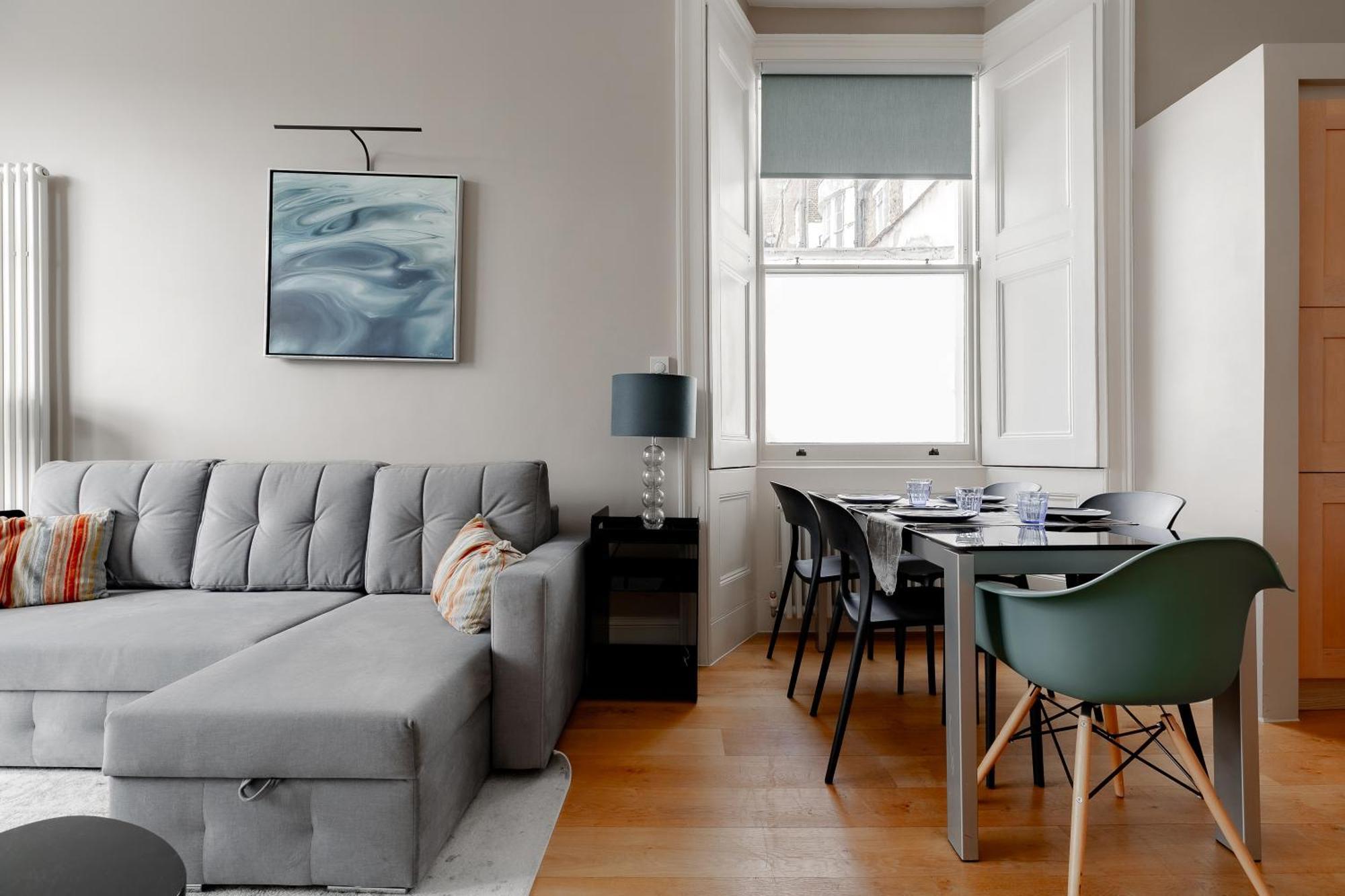 Luxurious 2bed 2bath By Hyde Park Apartment *