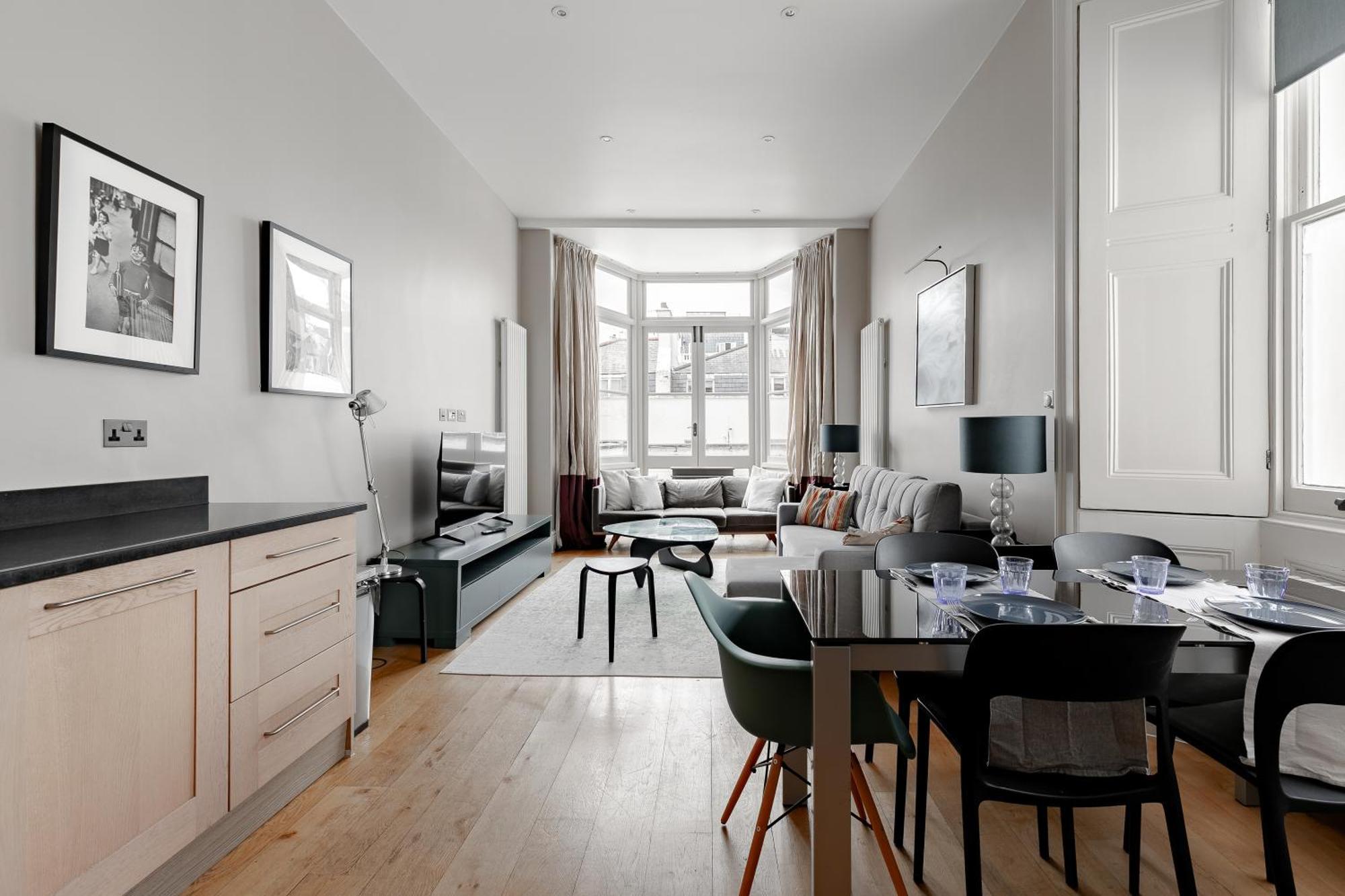 Luxurious 2bed 2bath By Hyde Park Apartment London