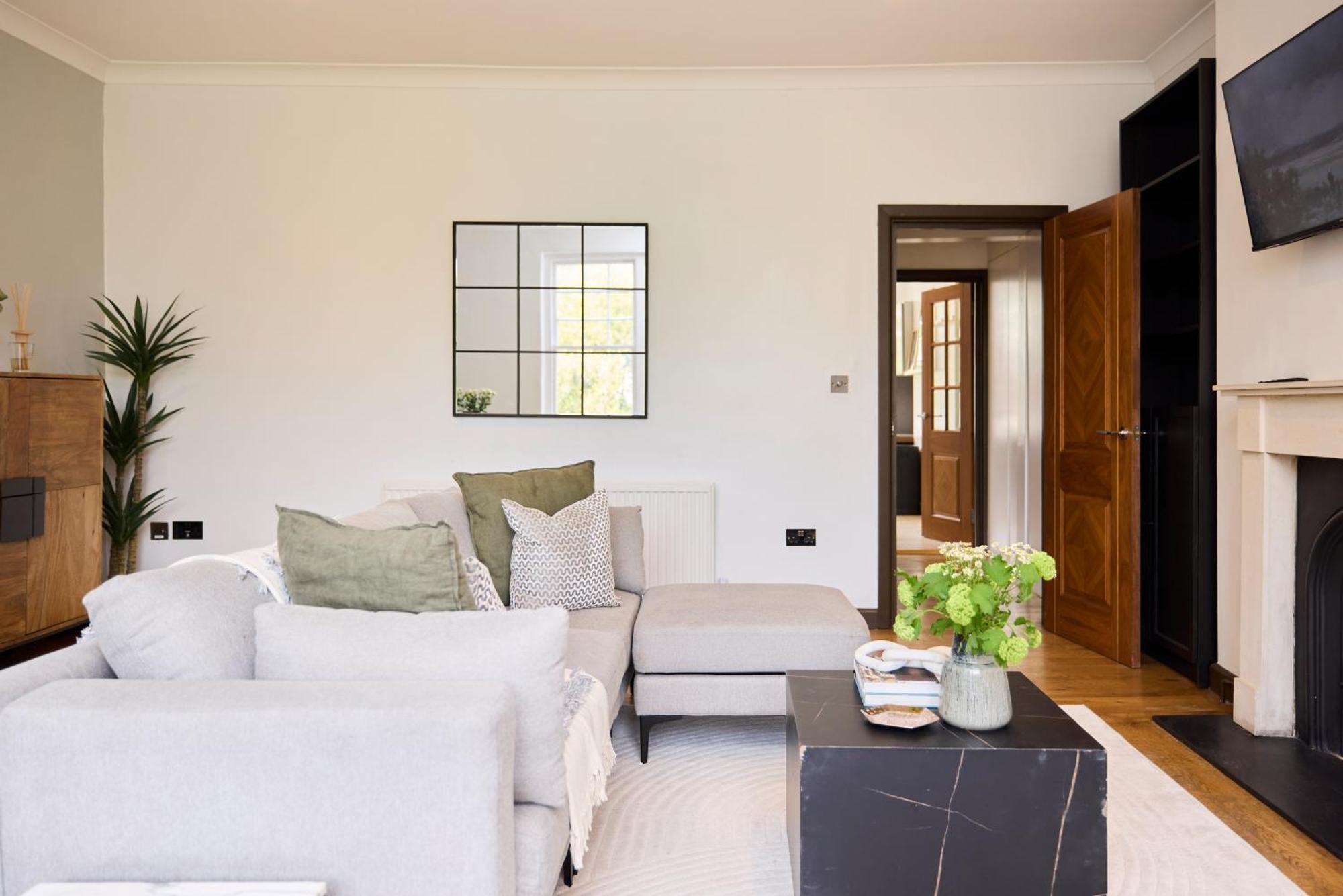 The Hampstead Hideaway Apartment *