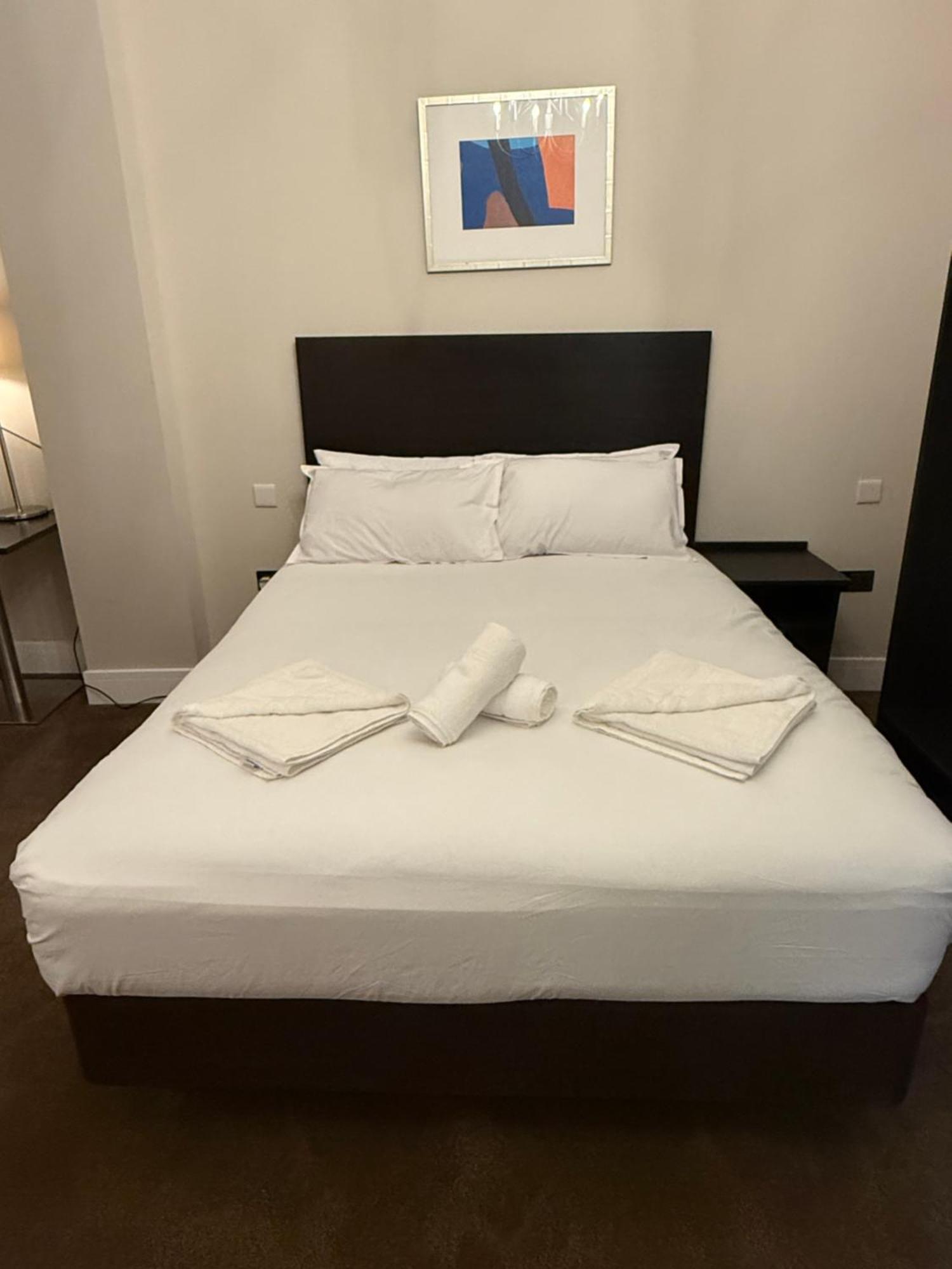 Hotel Ariana - Near Wembley And *