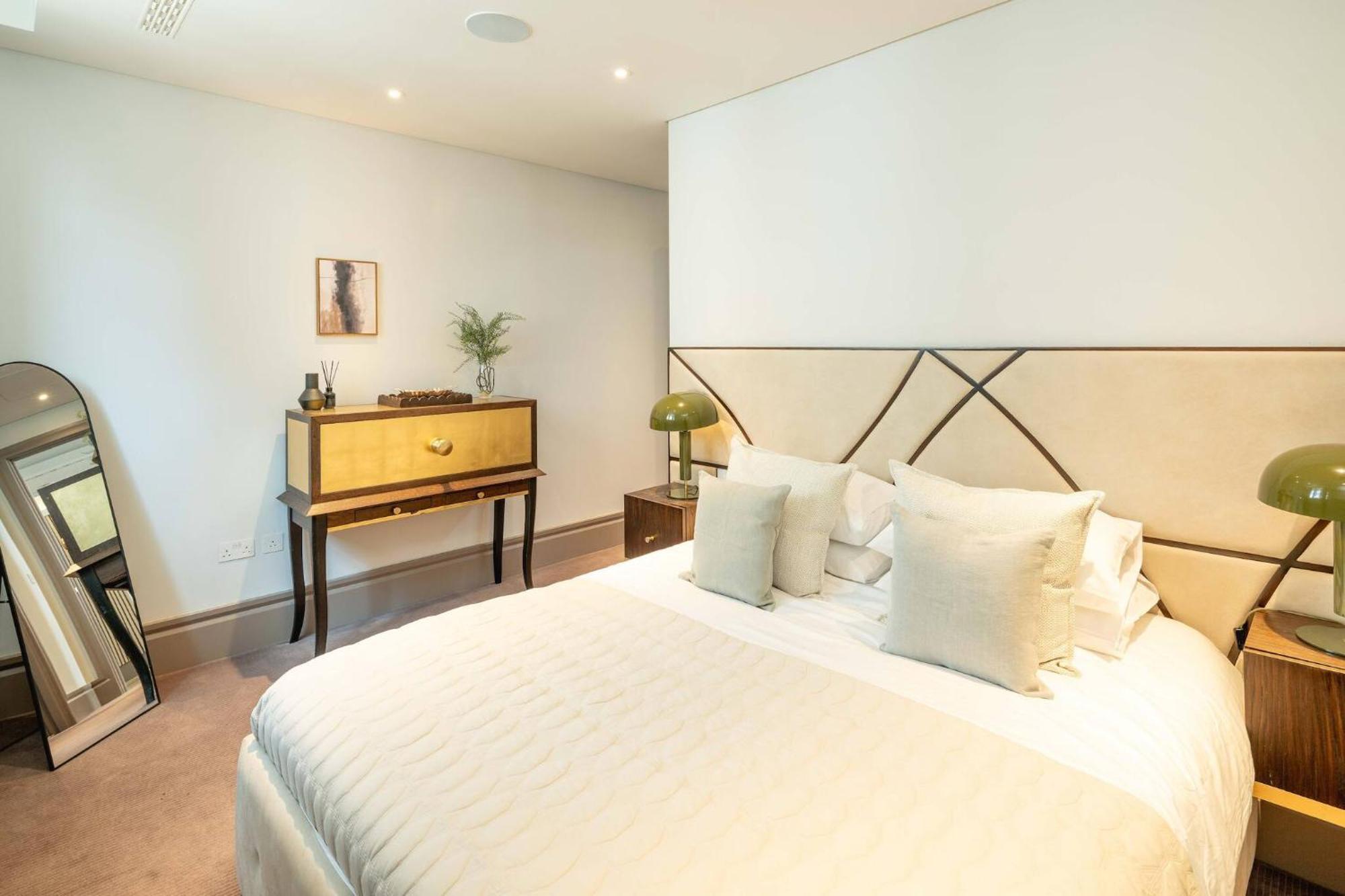 Apartment Designer - Heart Of Mayfair *