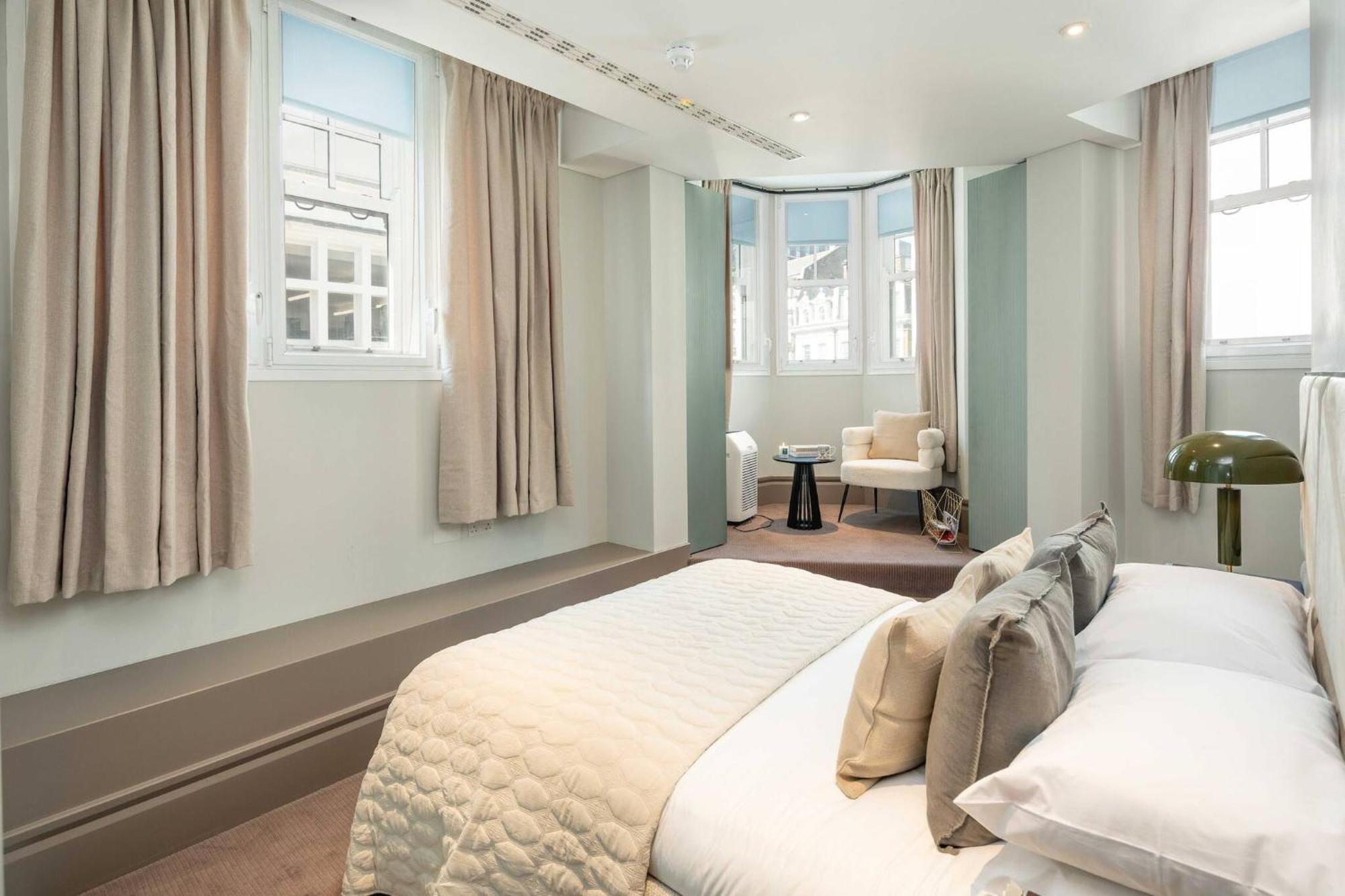 Designer - Heart Of Mayfair * London