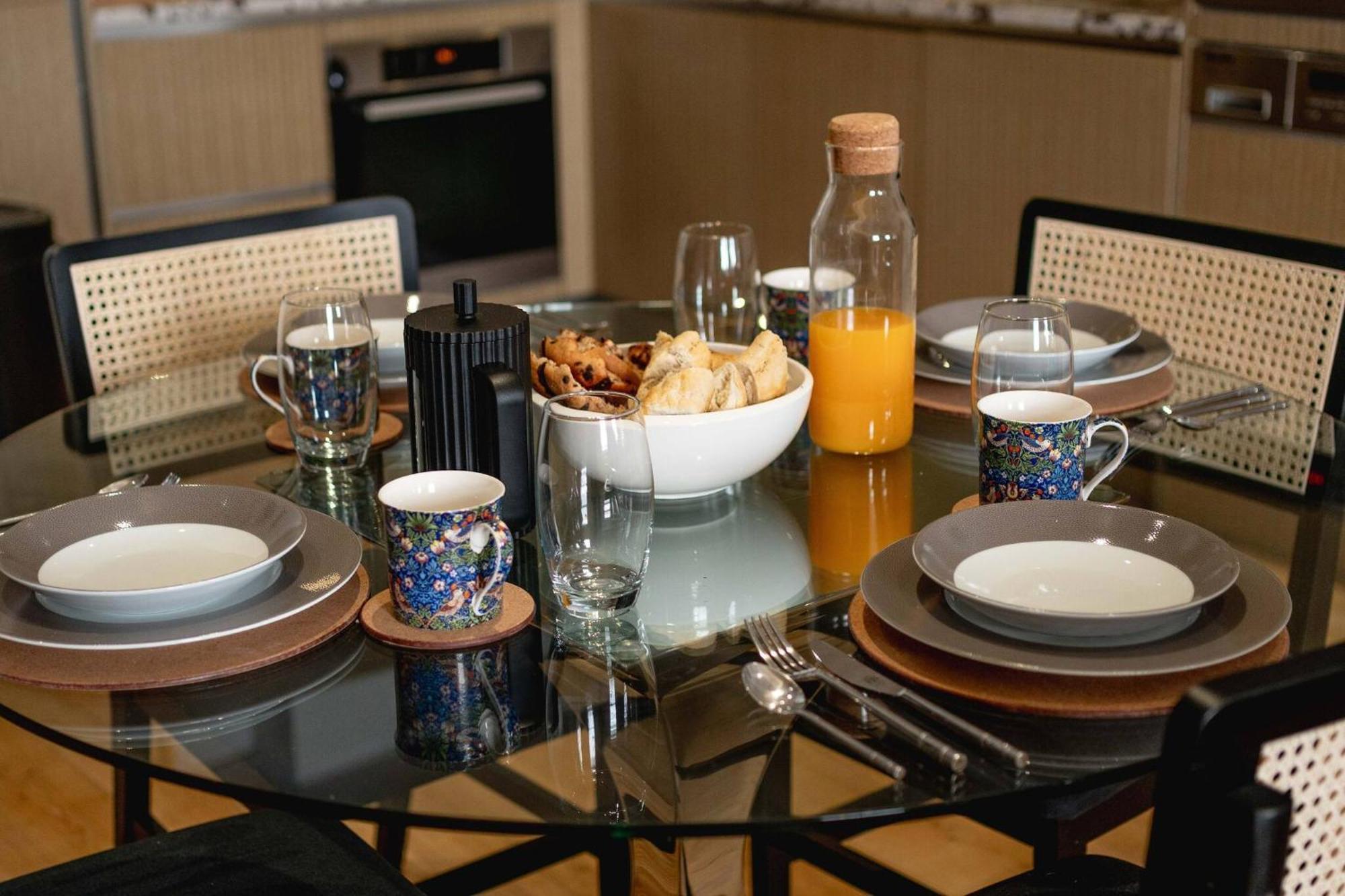 Designer - Heart Of Mayfair Apartment