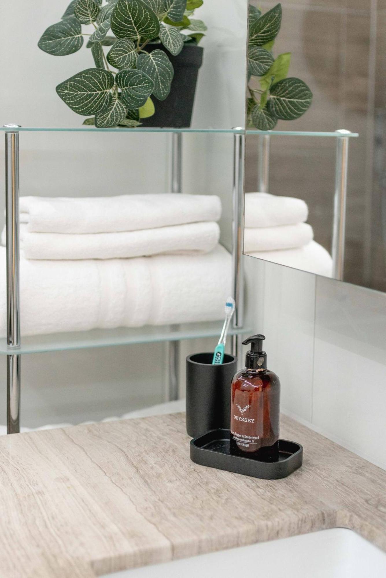 Designer - Heart Of Mayfair Apartment London