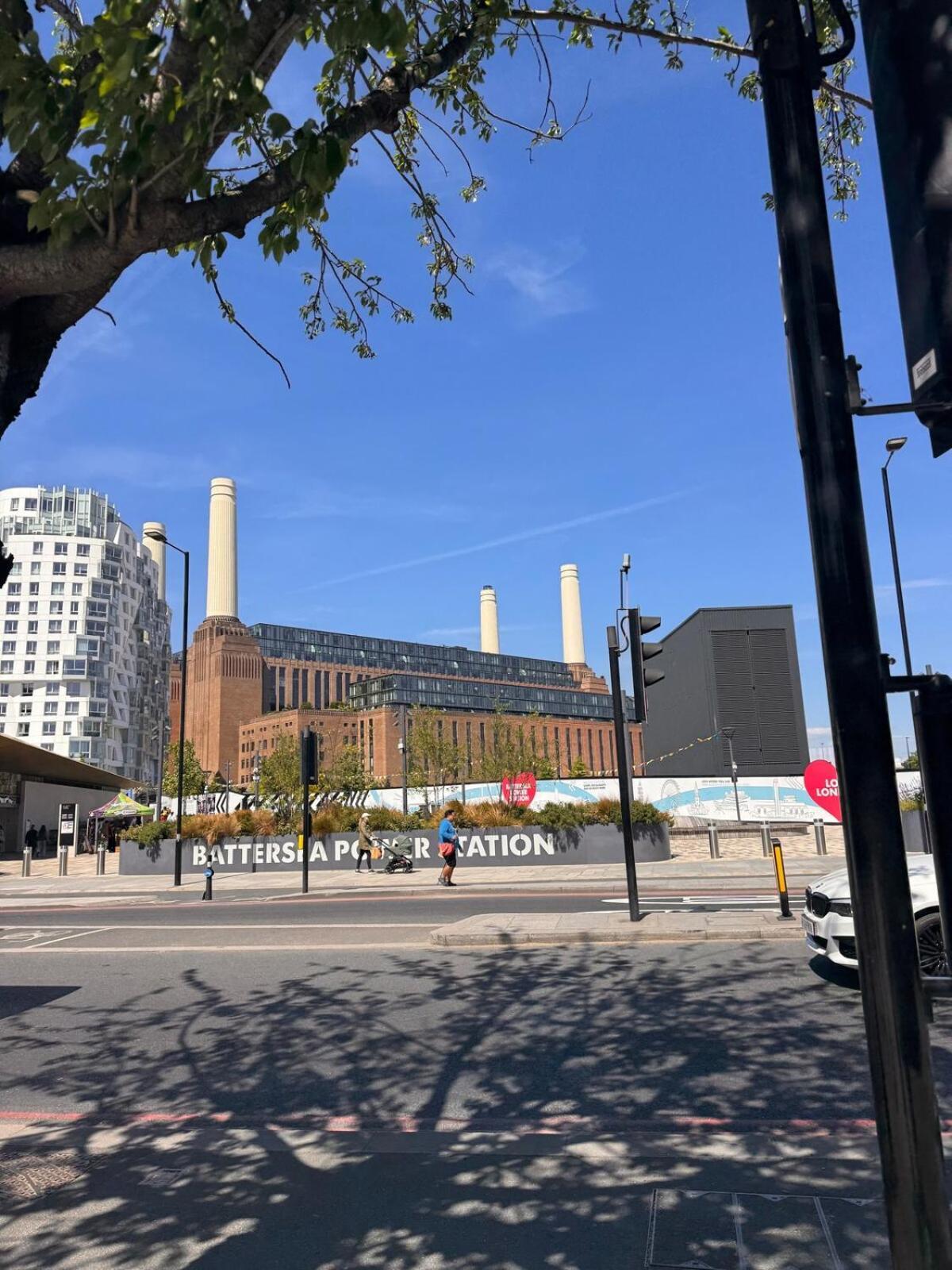 Family Battersea With Balcony In Apartment London