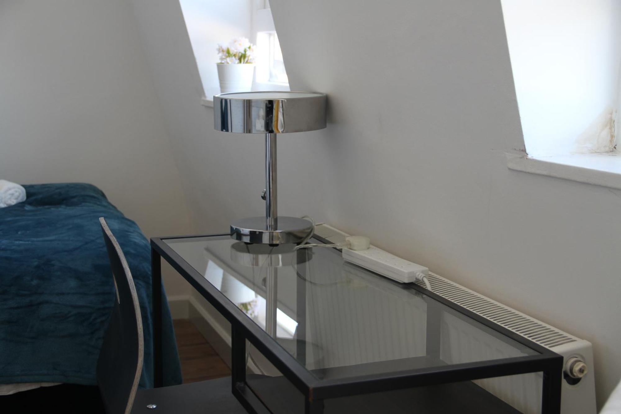 Euston Private 2 Min Walk To Station Homestay *
