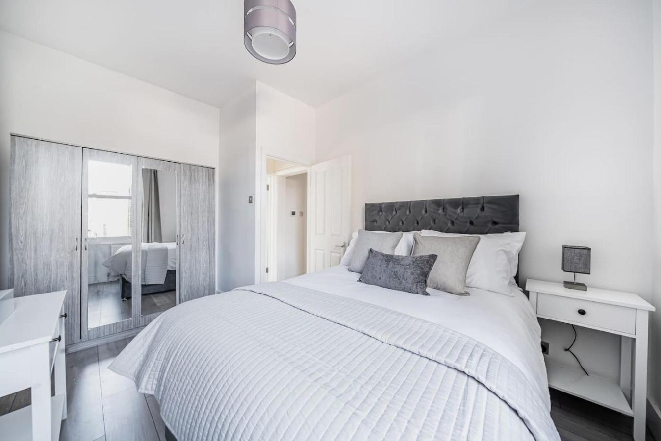 Amazing One Bed Flat Wimbledon * London