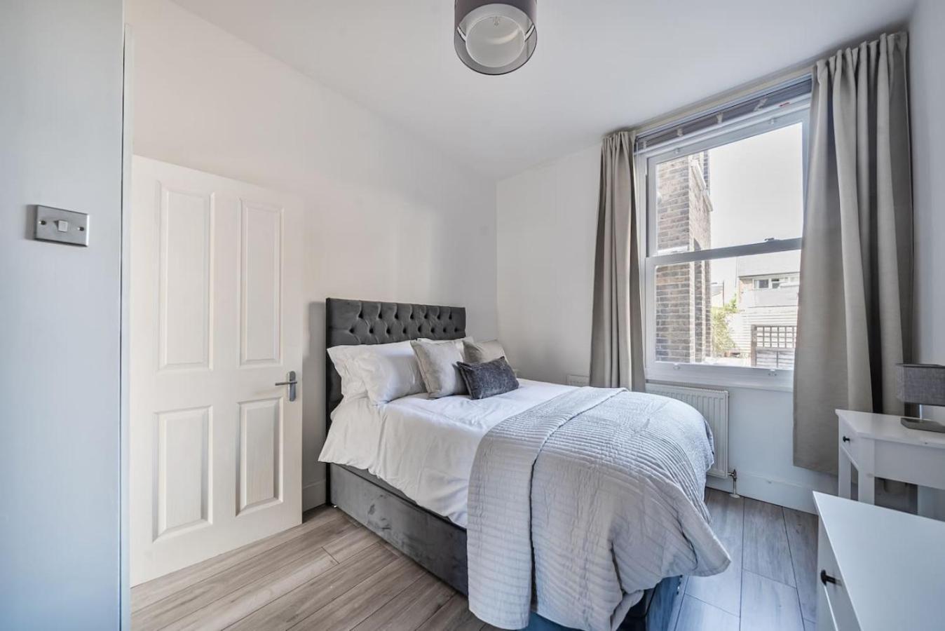 Amazing One Bed Flat Wimbledon * London