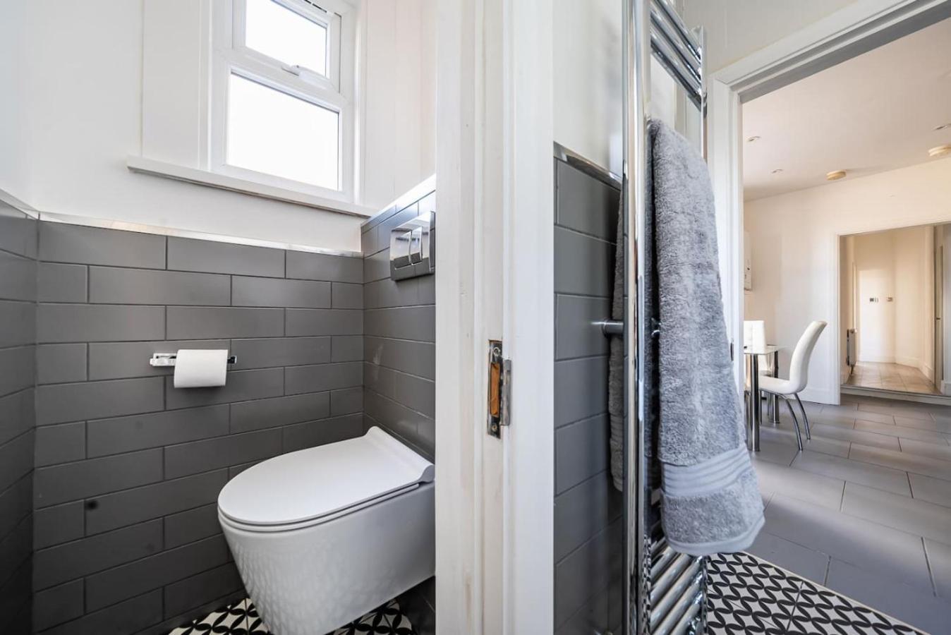 Amazing One Bed Flat Wimbledon London