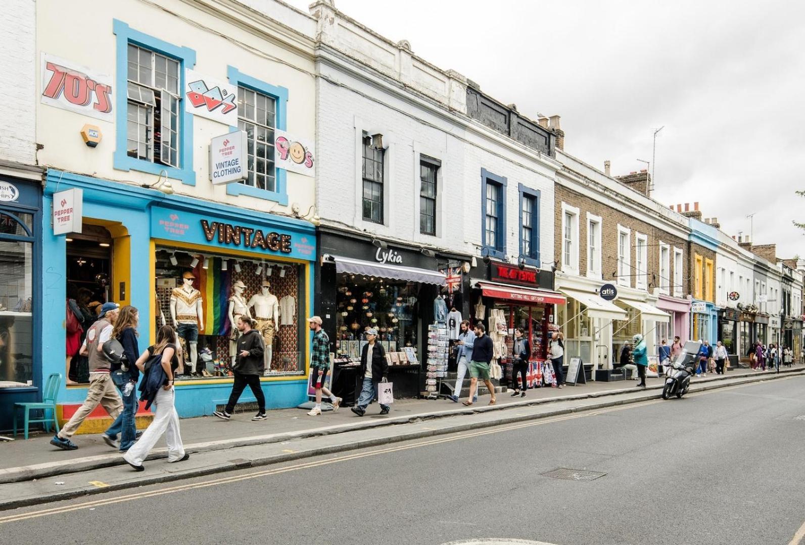 Stylish 2 Bedroom / 2 Bath In Notting Hill London