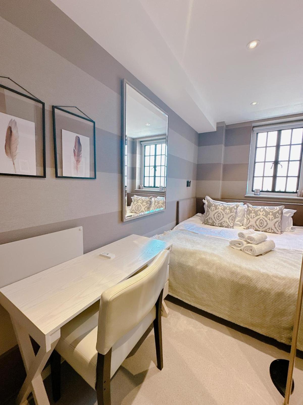 Knightsbridge & Chelsea Lux Apartment