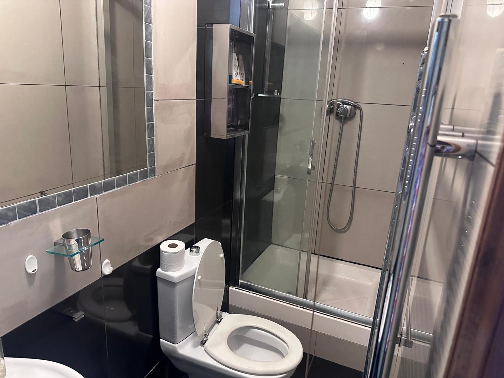 3b-10min Airport Ldn Free Parking * London