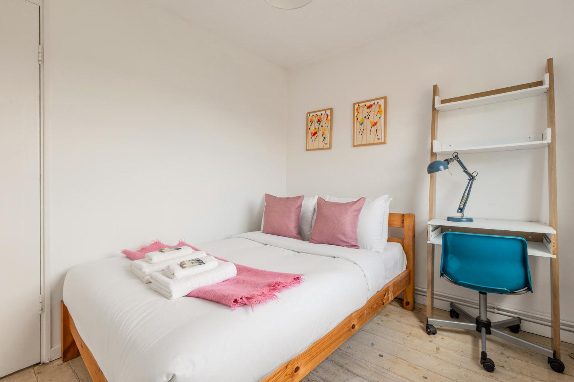 Stylish 3br Mins From Dalston Junction London