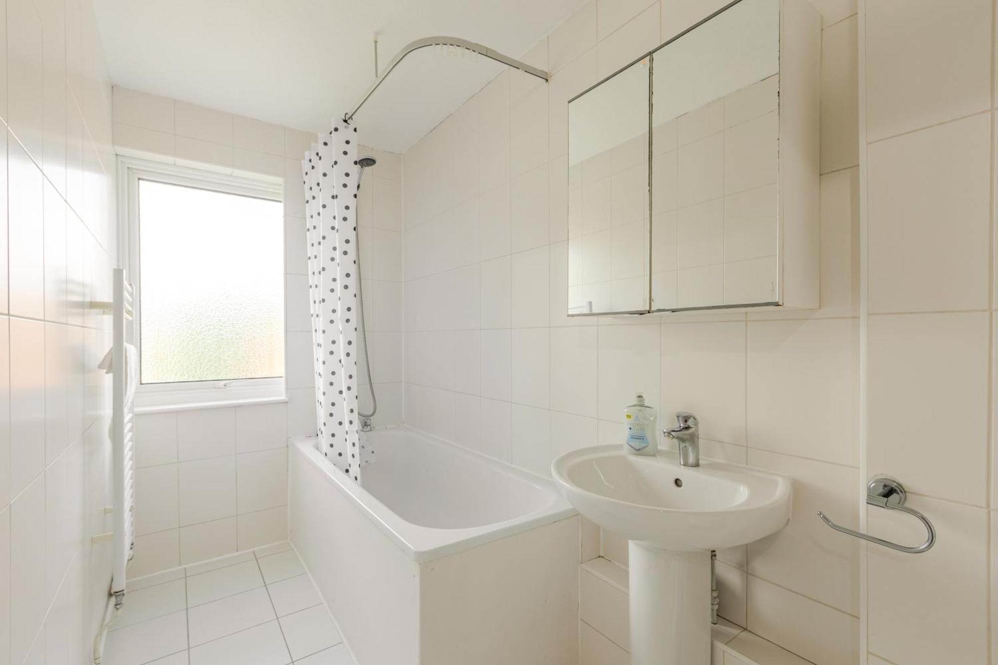 Stylish 3br Mins From Dalston Junction * London