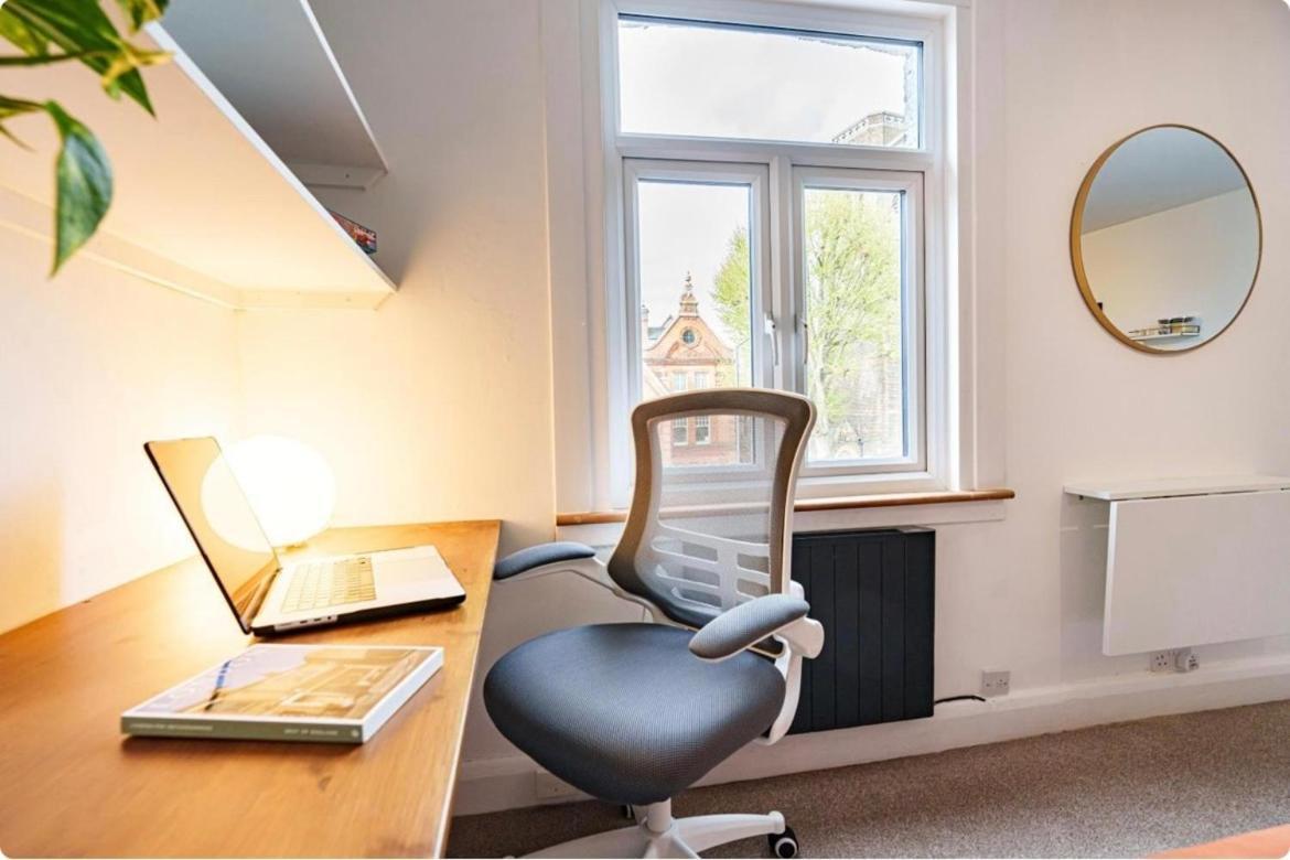 Stylish And Spacious Peckham Flat London