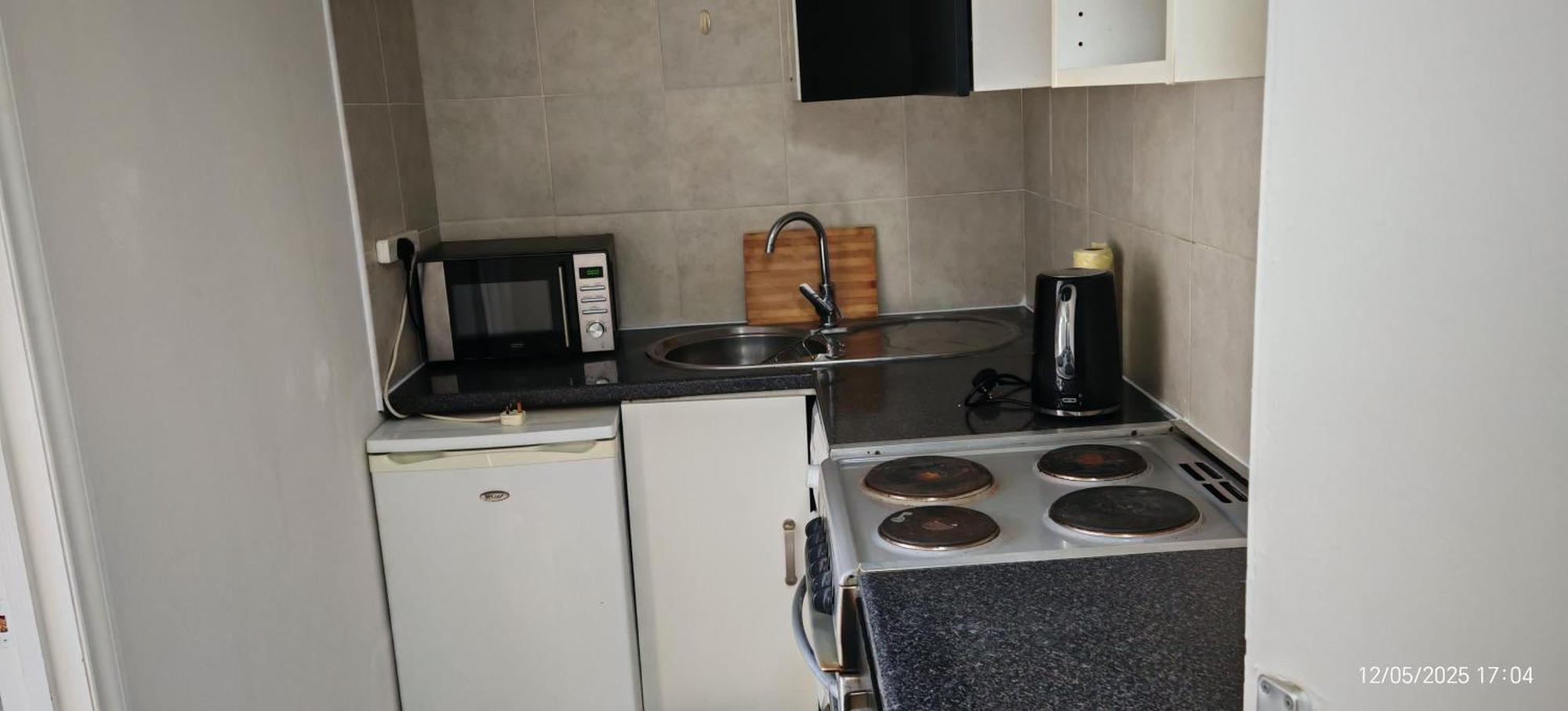 Large Flat In Bayswater * London