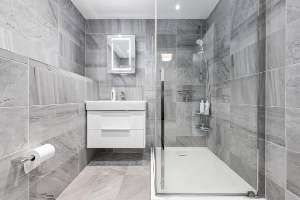 Majestic 2 Bedroom In Knightsbridge Kb70 London
