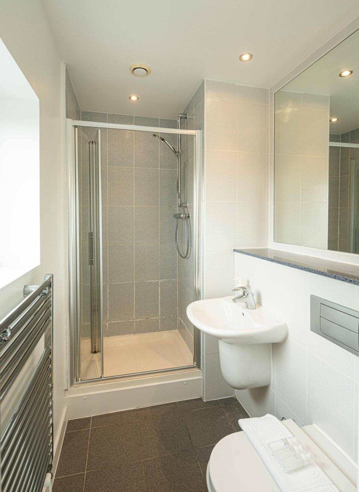 Apartment Stylish 2-bed With Stunning View