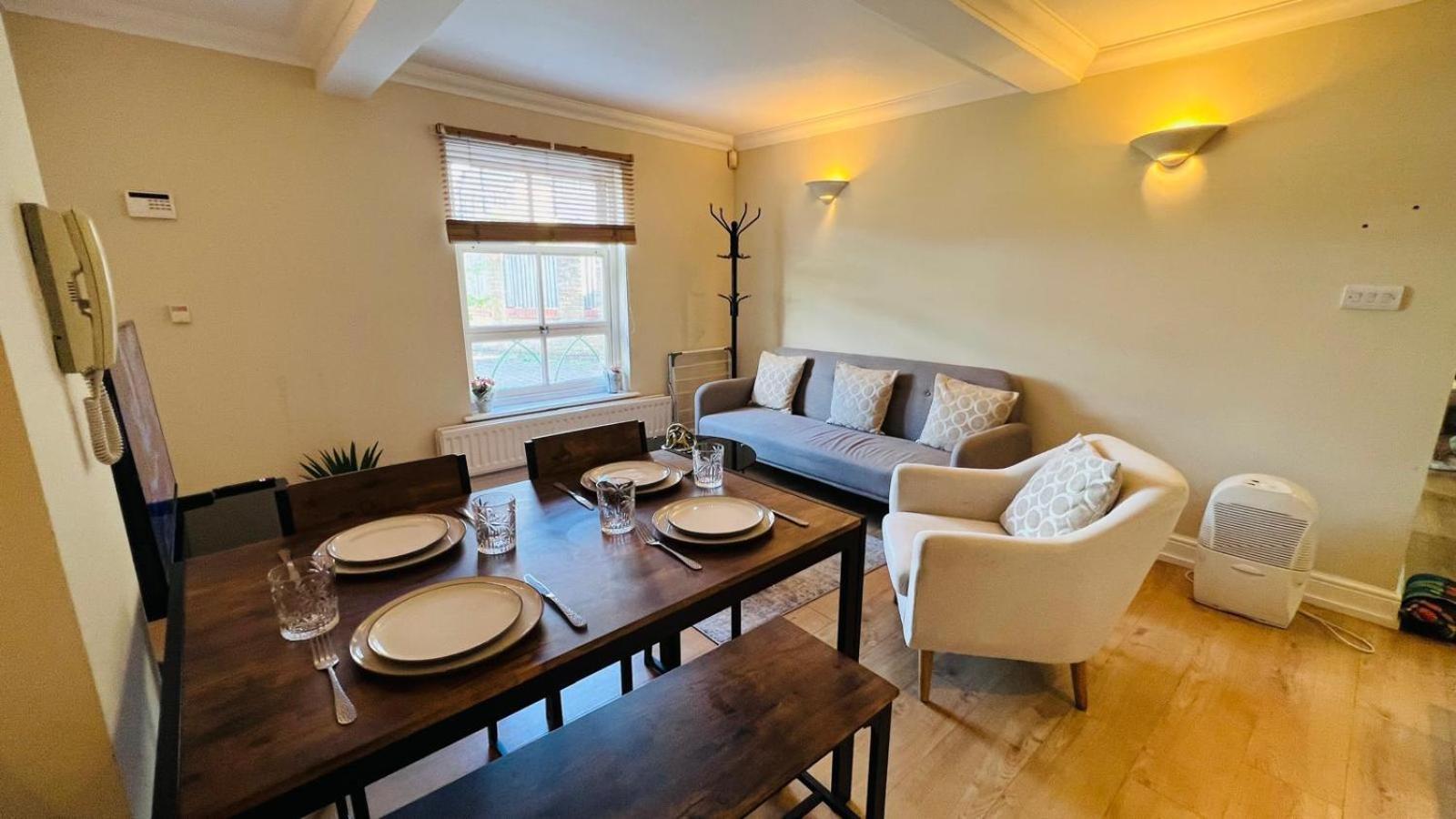 Elegant Wimbledon London