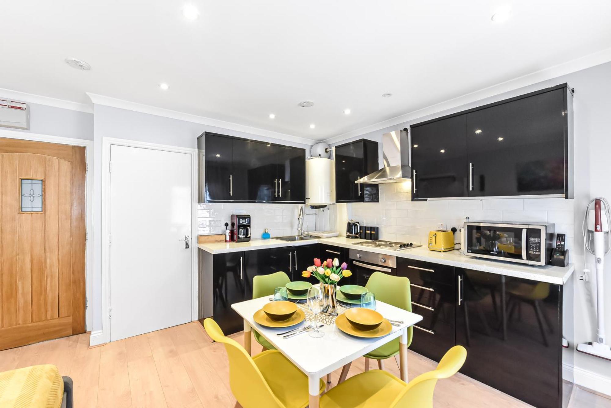 Beautiful Flat On Oxford Street Apartment *