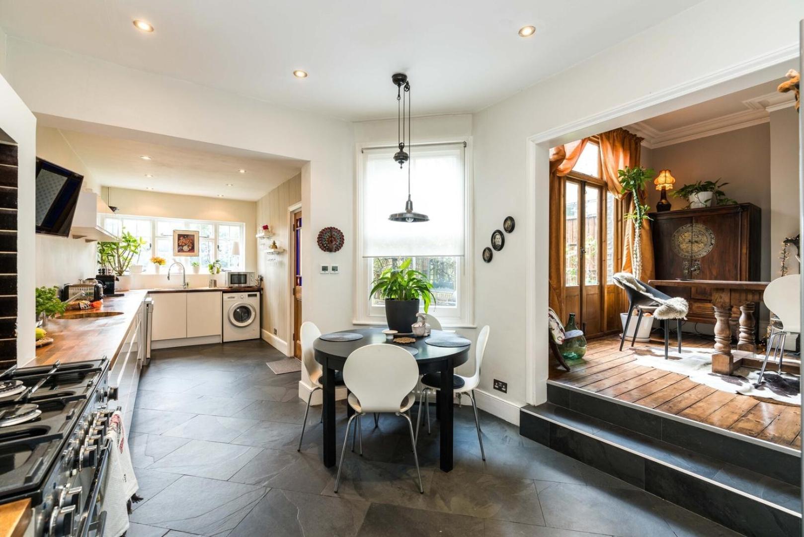 Holiday home Beautiful 3bd Forest Hill South *