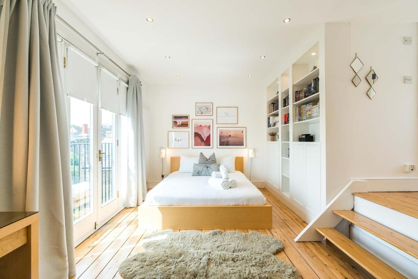 Beautiful 3bd Forest Hill South Holiday home
