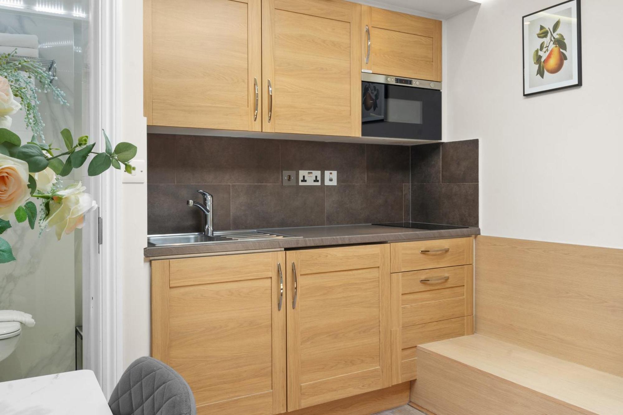 Apartment Cleveland Residences Russell Square *
