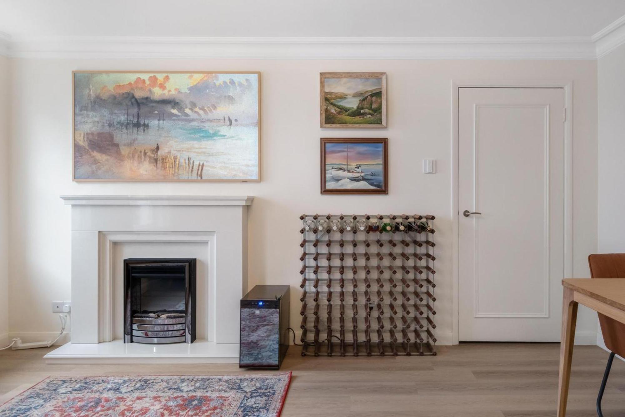 W2 Stylish And Apartment