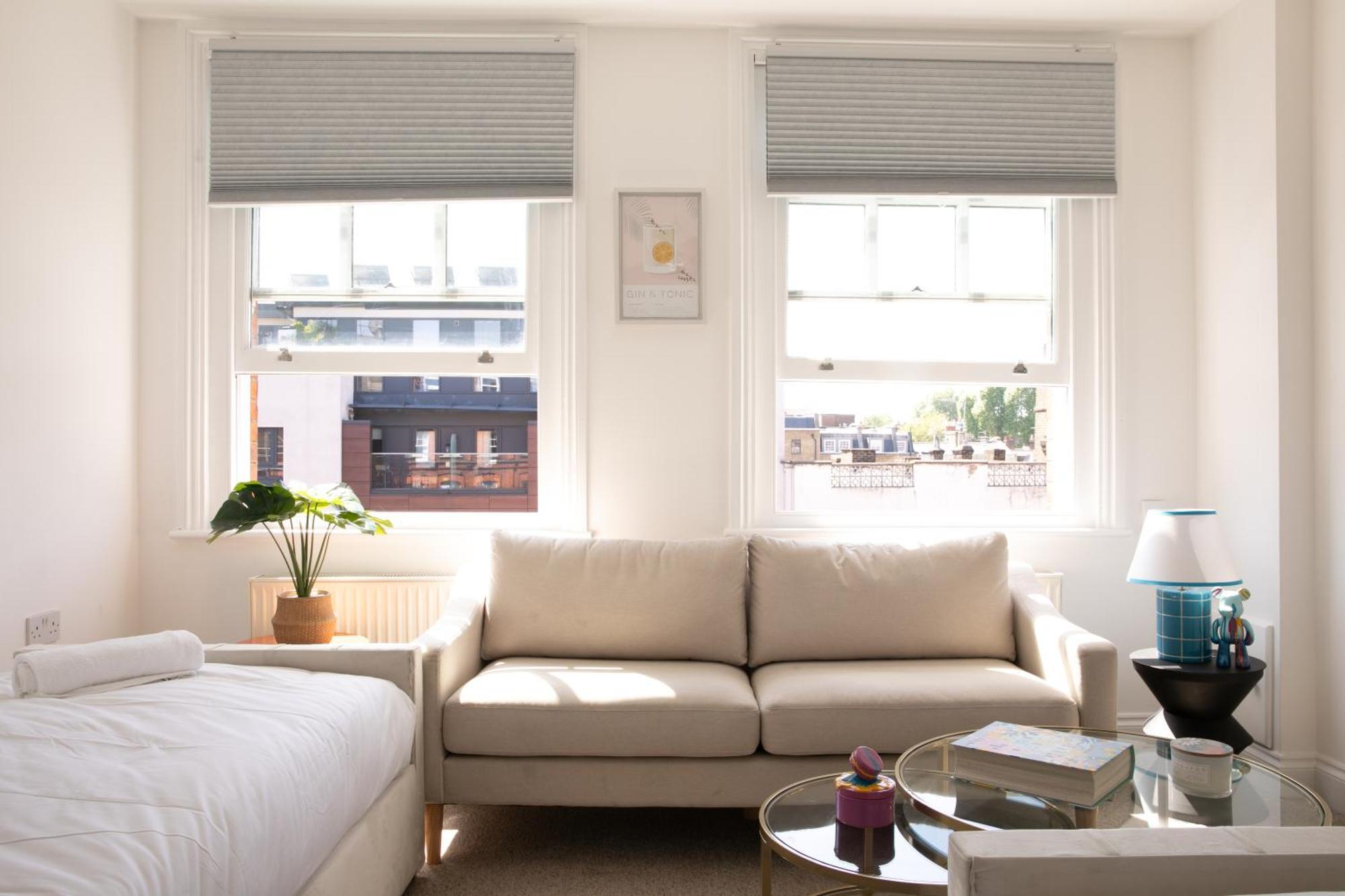 Camden Town 1-min To Station Sleeps 5 London