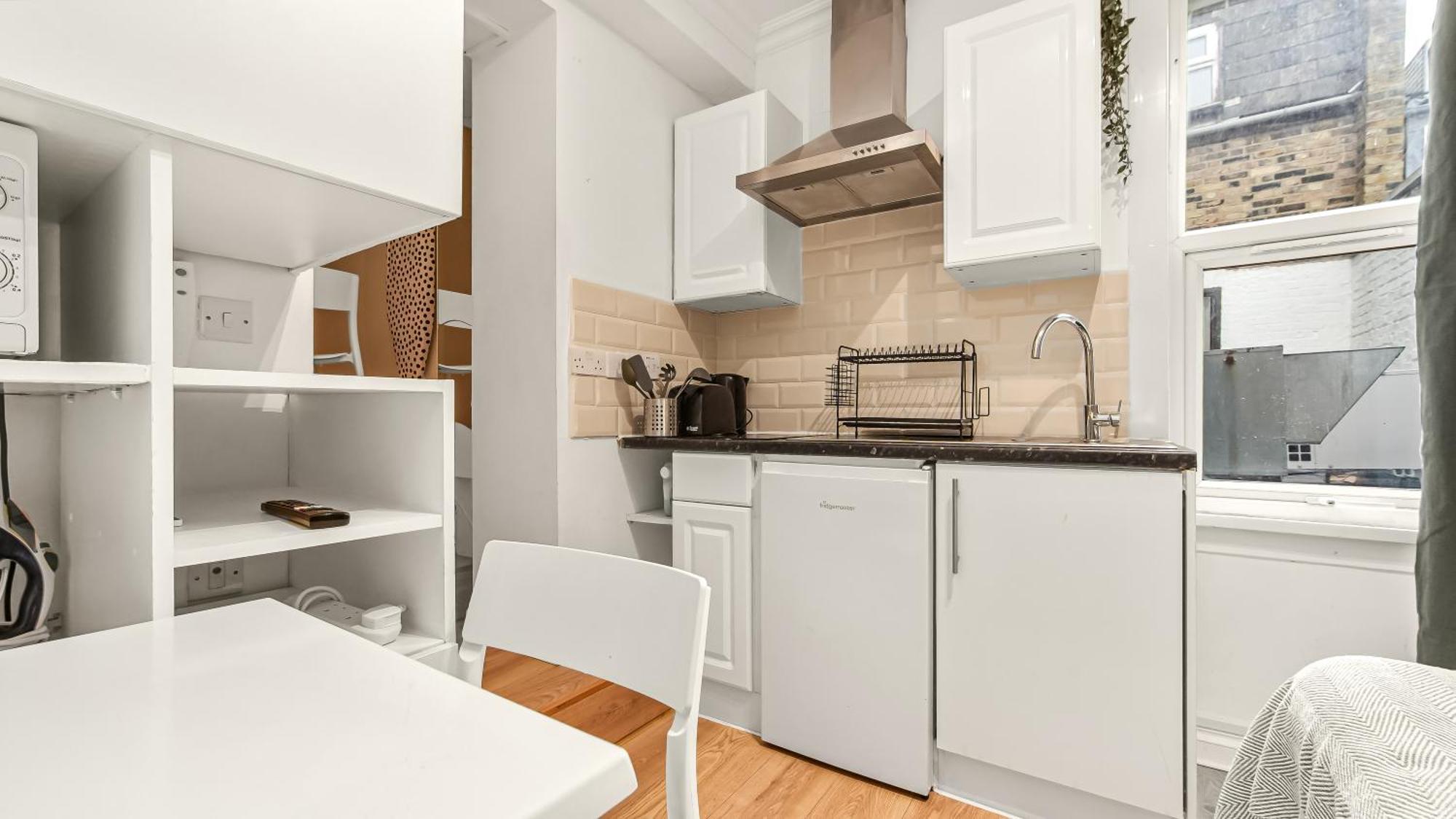 Cosy Paddington Apartment