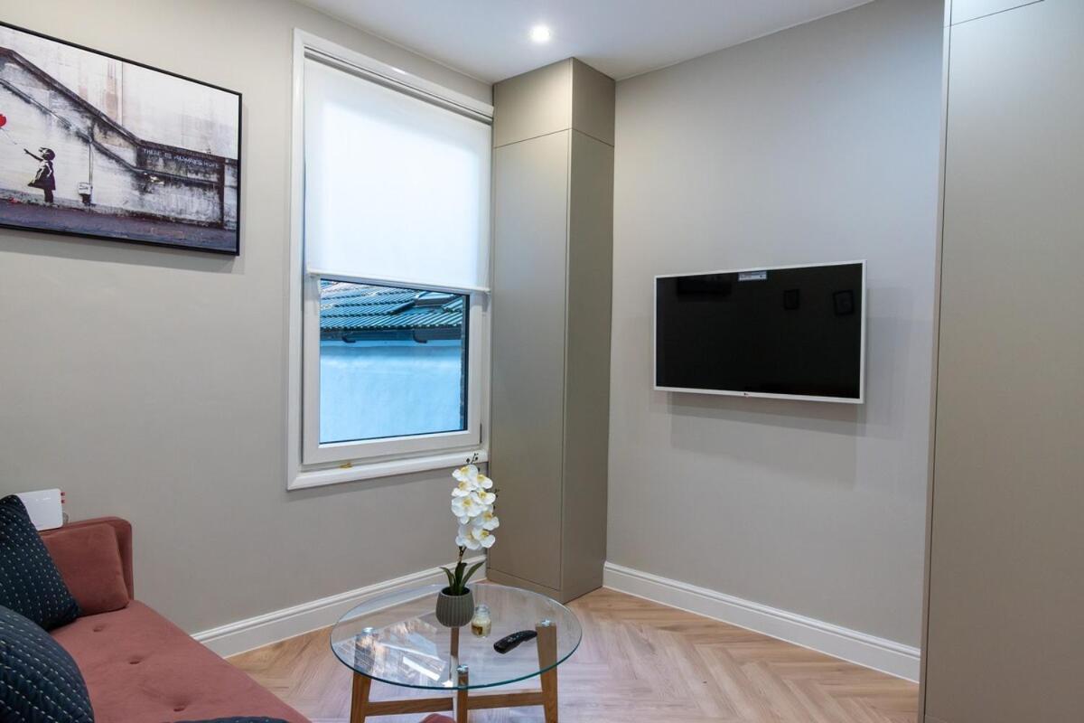 Apartment Tranquil In Streatham - 6 London