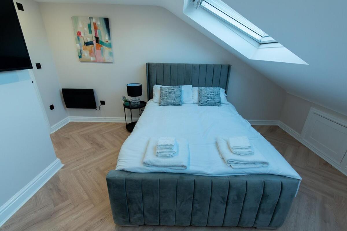 Tranquil In Streatham - 6 Apartment *