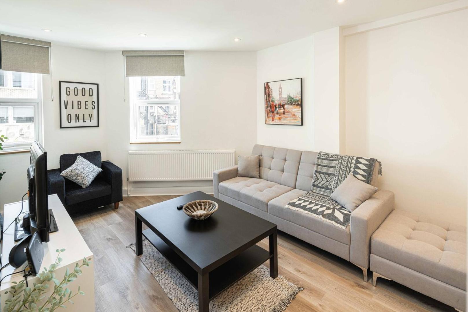 Modern 2br Flat In Soho London