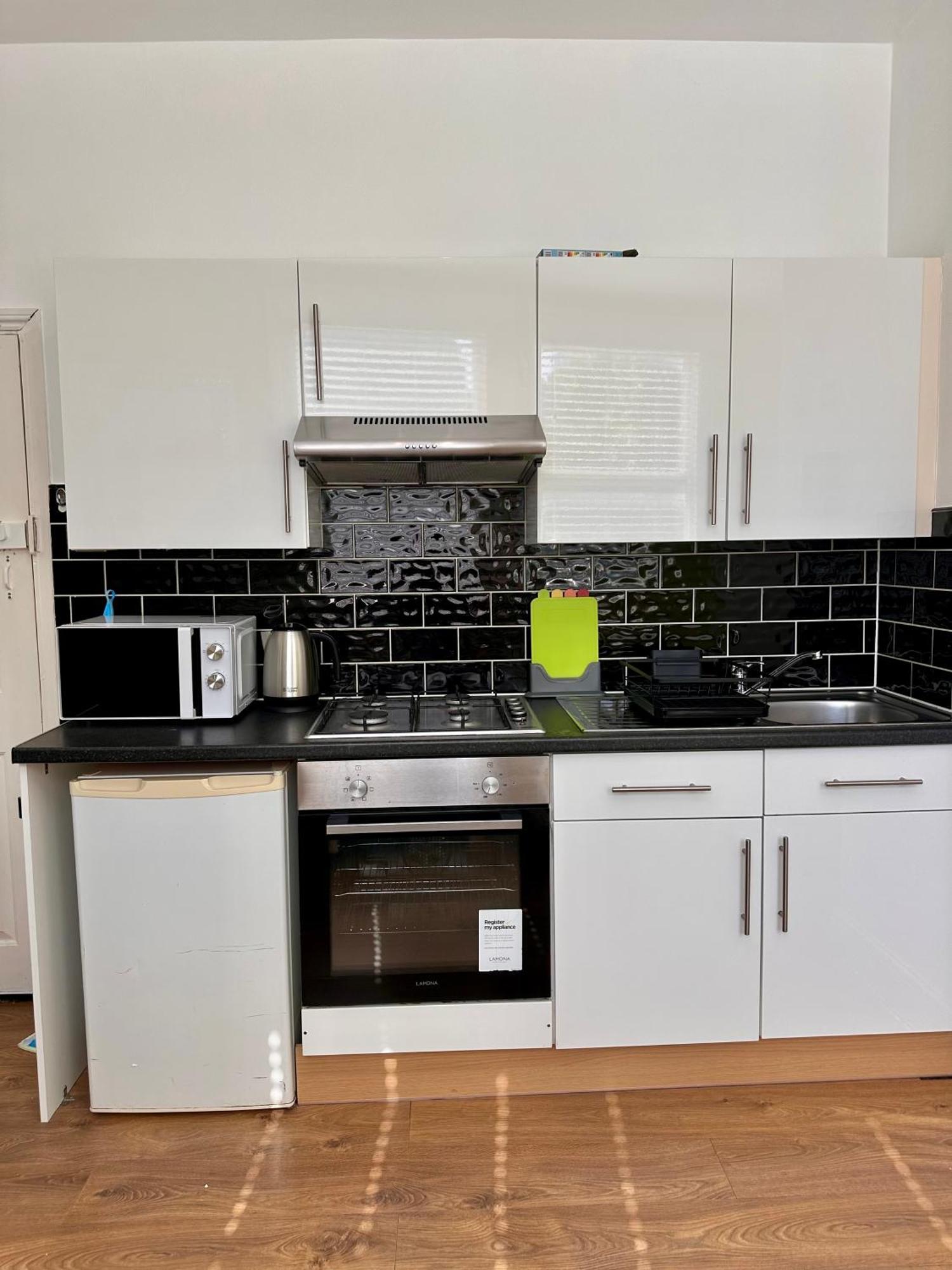 Euston Escape - 1 Min Walk