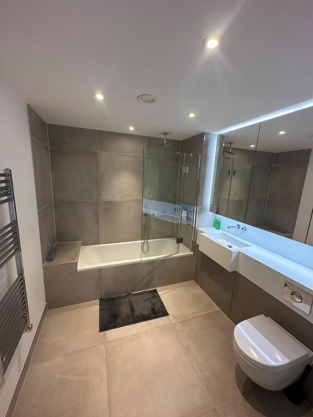 Modern Whole Flat Near Kings Cross * London