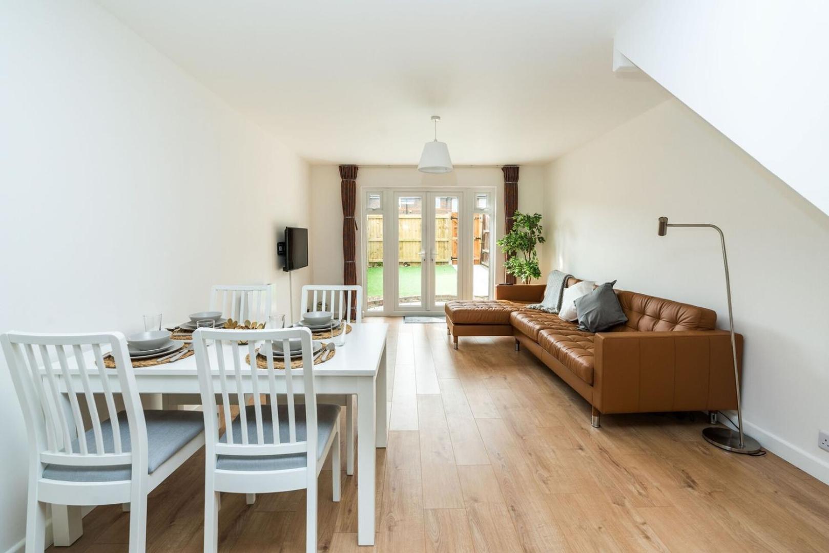 Apartment Sleek And Stylish 2bd With A Garden Anerley