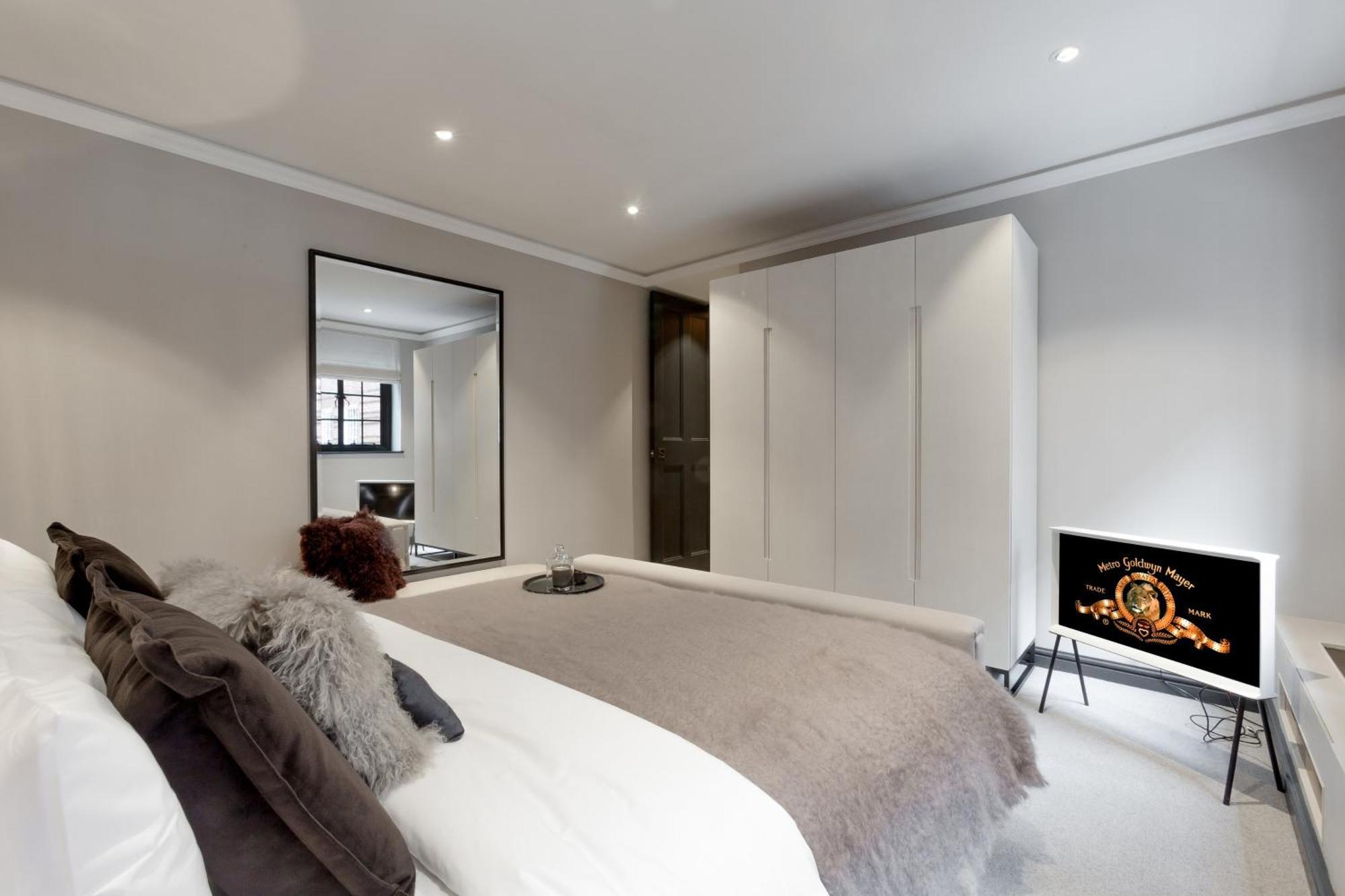Knightsbridge & Chelsea Lux