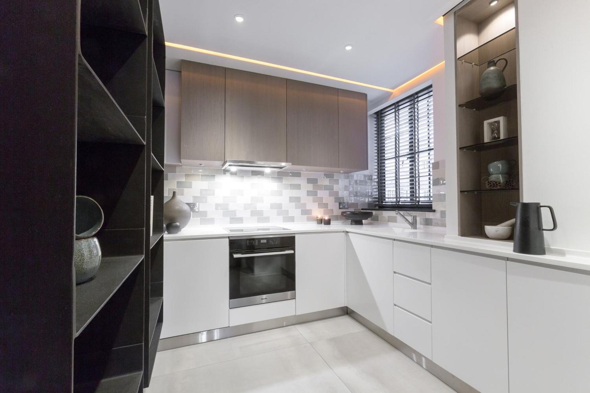 Knightsbridge & Chelsea Lux * London