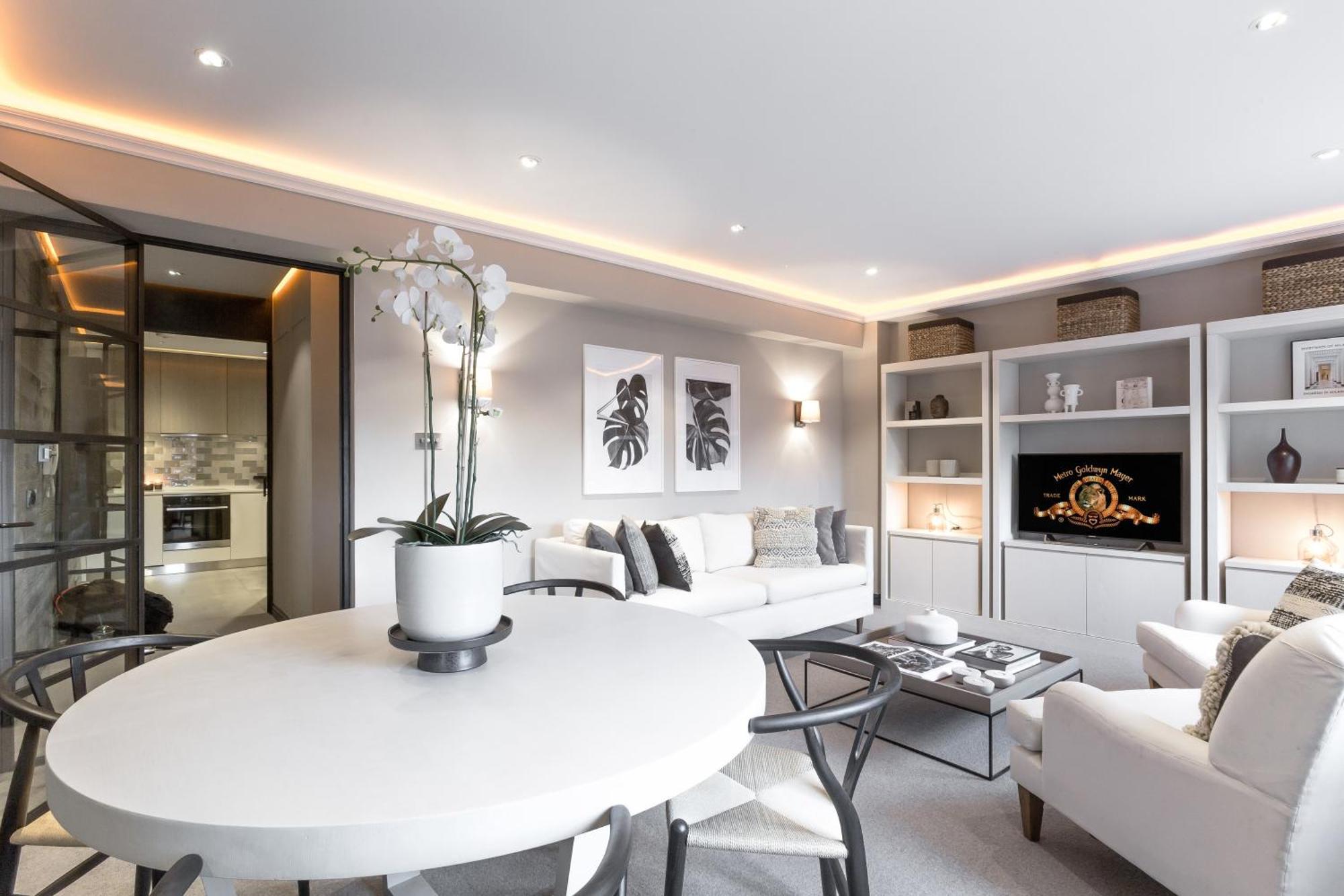 Knightsbridge & Chelsea Lux * London