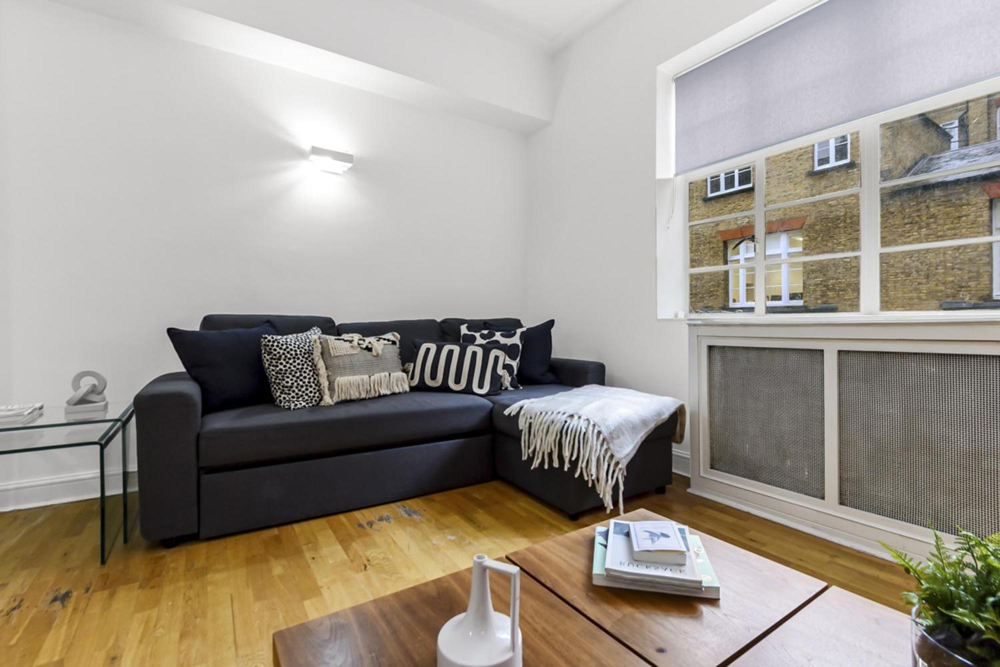 2 Bed Apartment- Mayfair 1 Apartment