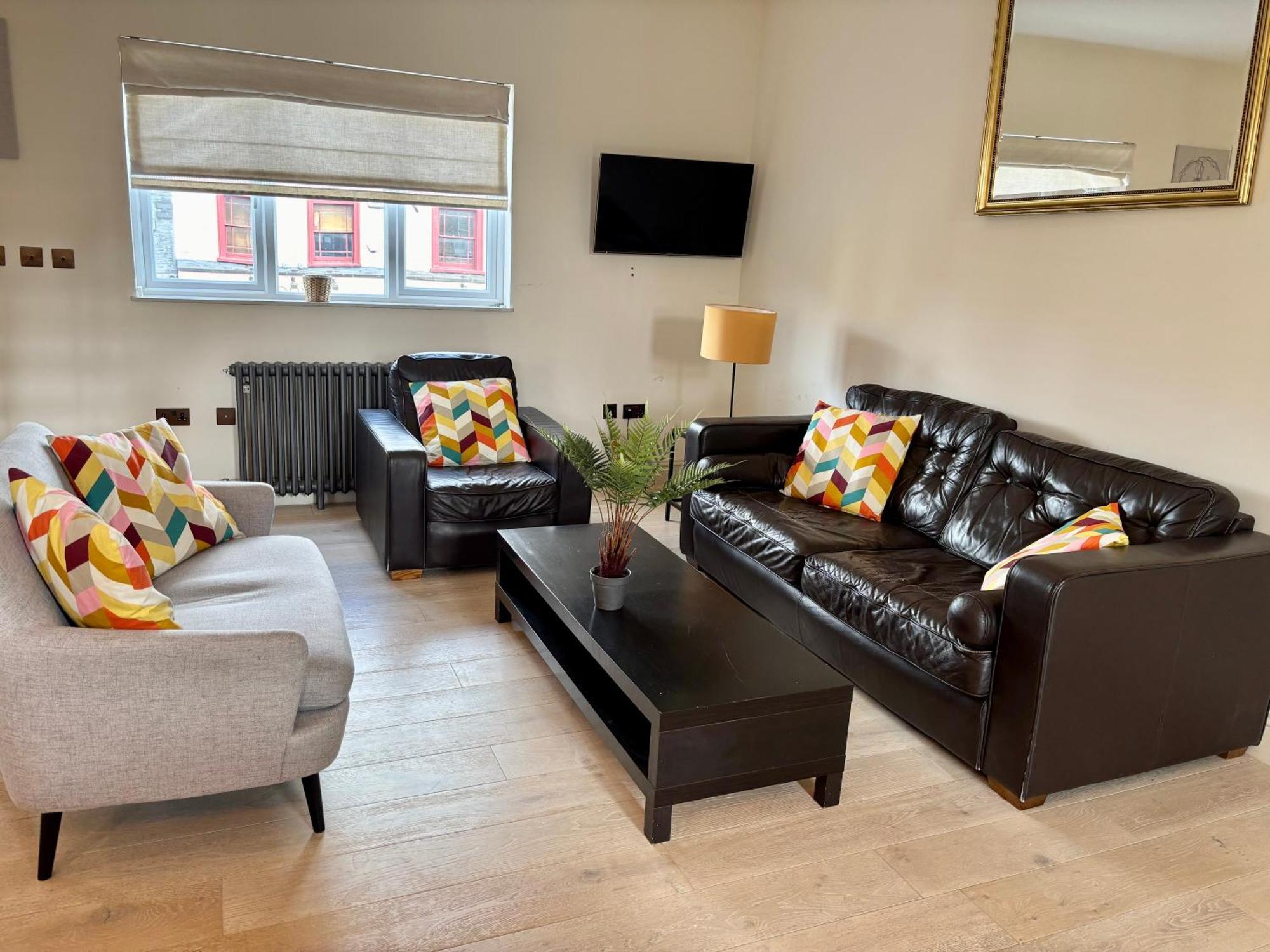 Spacious 3 Bed Kings Road Sw6 * London