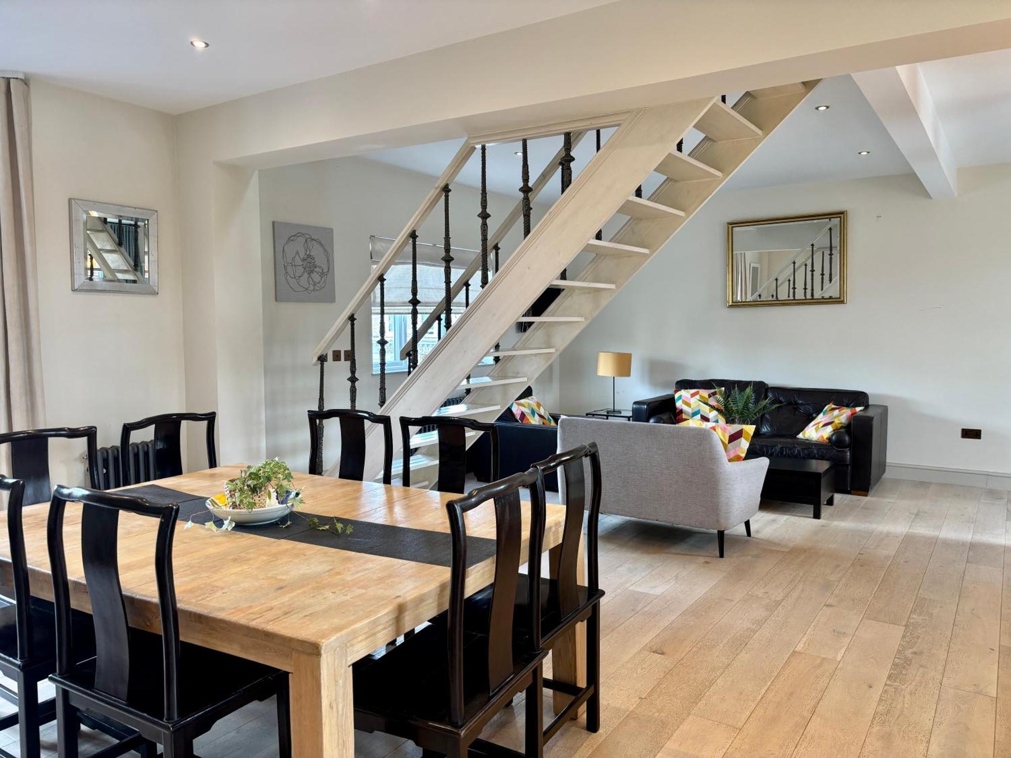 Spacious 3 Bed Kings Road Sw6 Apartment *