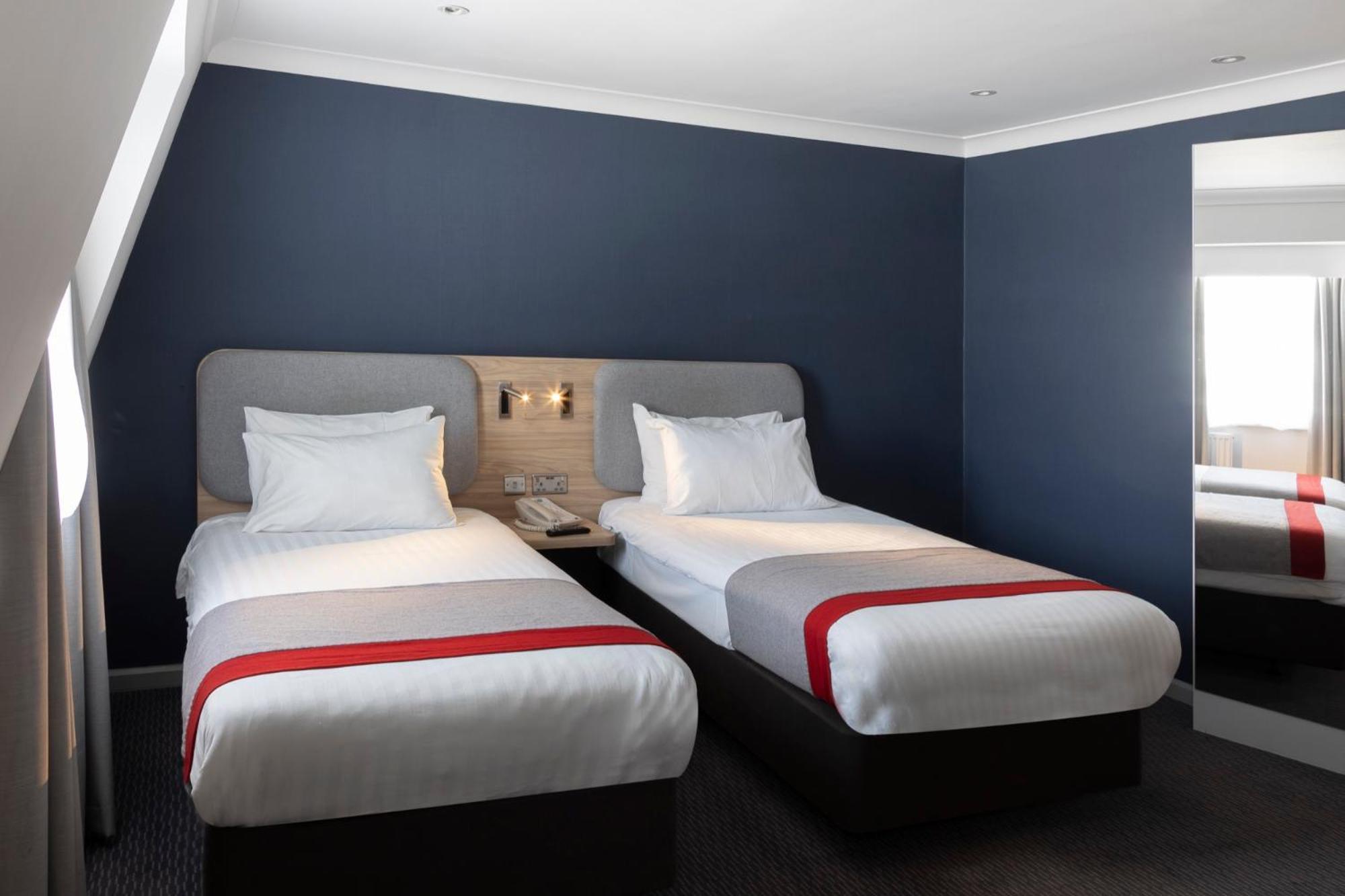 Hotel Express Victoria By Ihg 3*